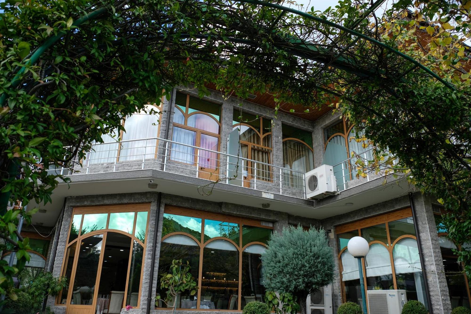 Buna Park Hotel Shkodër Exterior foto